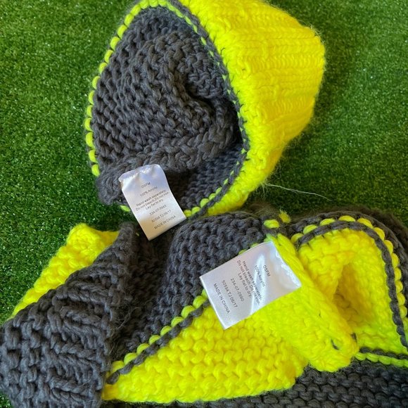 Knitted Beanie Winter Hat w/Pom-Pom and Infinite Scarf Yellow Neon Grey Kids Set - Picture 3 of 7